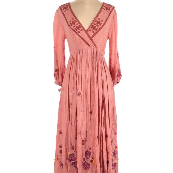 Free People Enchanted Forest Midi Dress Floral Pink XS NWOT - Picture 2 of 3